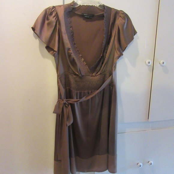 BCBGMaxazria Silk Blend Dress with Smocking Plunging Neckline - Picture 1 of 6